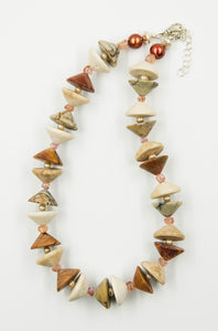 Jennifer-Kalled-beaded-necklace-kalled-gallery
