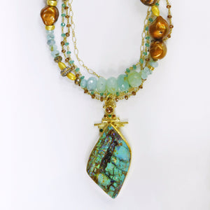 Boulder-opal-pendant-gold-Kalled