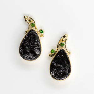 black-tourmaline-tsavorite-gold-earrings-Jennifer-Kalled