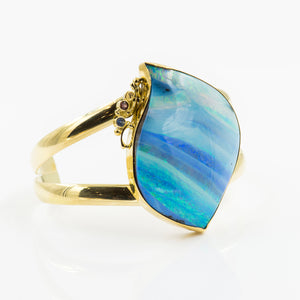 boulder-opal-striped-blues-22k-18k-gold-cuff-bracelet-Jennifer-Kalled