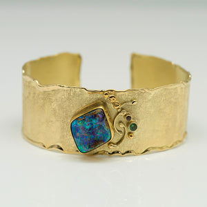 Jennifer-Kalled-gold-cuff-bracelet-boulder-opal-petrified-wood-kalled-gallery