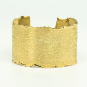 Jennifer-Kalled-cuff-bracelet-18k-gold-kalled-gallery