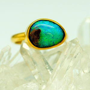 opal-australian-boulder-opal-22k-18k-gold-ring-Jennifer-Kalled