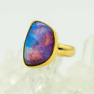 opal-australian-boulder-opal-22k-18k-gold-ring-Jennifer-Kalled