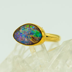 opal-australian-boulder-opal-22k-18k-gold-ring-Jennifer-Kalled