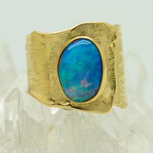 opal-australian-boulder-opal-22k-18k-gold-sculpted-ring-Jennifer-Kalled