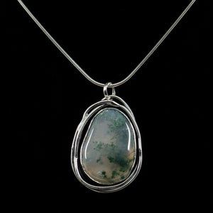 Aubri-Keating-moss-agate-sterling-silver-necklace-kalled-gallery