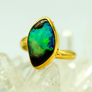 opal-australian-boulder-opal-22k-18k-gold-ring-Jennifer-Kalled