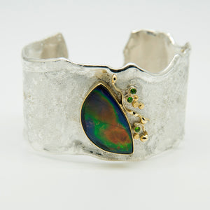 melted-cuff-bracelet-ammonite-chrome-diopside-sterling-silver-22k-18k-gold-Jennifer-Kalled