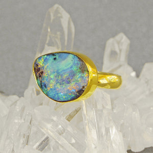 Boulder-opal-ring-gold-kalled-kasso