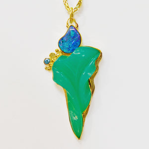 Boulder-opal-chrysoprase-pendant