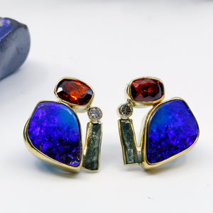 boulder-opal-earring-22k-gold-18k-gold-hessonite-garnet-kalled-kasso