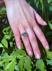 boulder-opal-sapphire-ring-18k-gold-ali-dumont-kalled-kasso