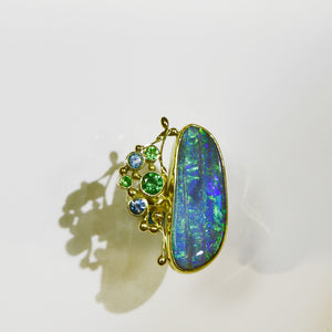 boulder-opal-ring-tsavorite-22k-gold-18k-zircon-kalled
