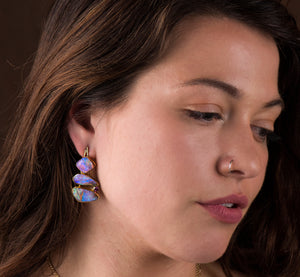 opal-petrified-wood-earring-gold-kalled-kasso